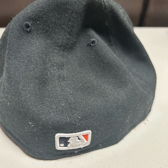 2010 World Series San Francisco Giants New Era Fitted 7 3/8 5950 - Picture 3 of 5